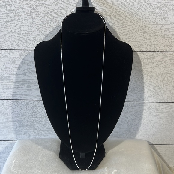 ✨ 30” Snake Chain Necklace - JUST IN! ✨ - Picture 3 of 9